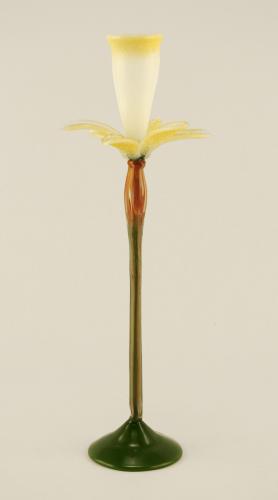 Goblet/Daffodil by Loy Allen